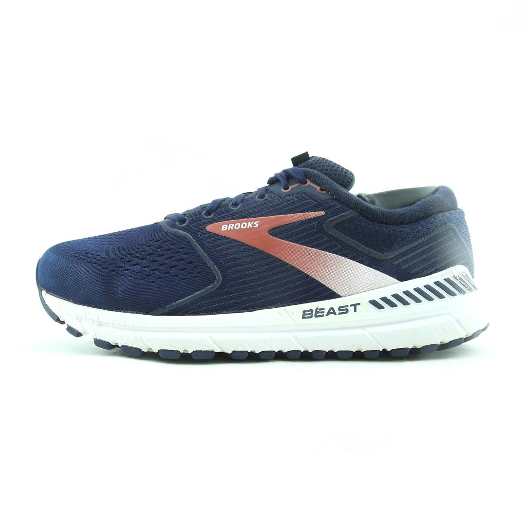 BROOKS BEAST 20