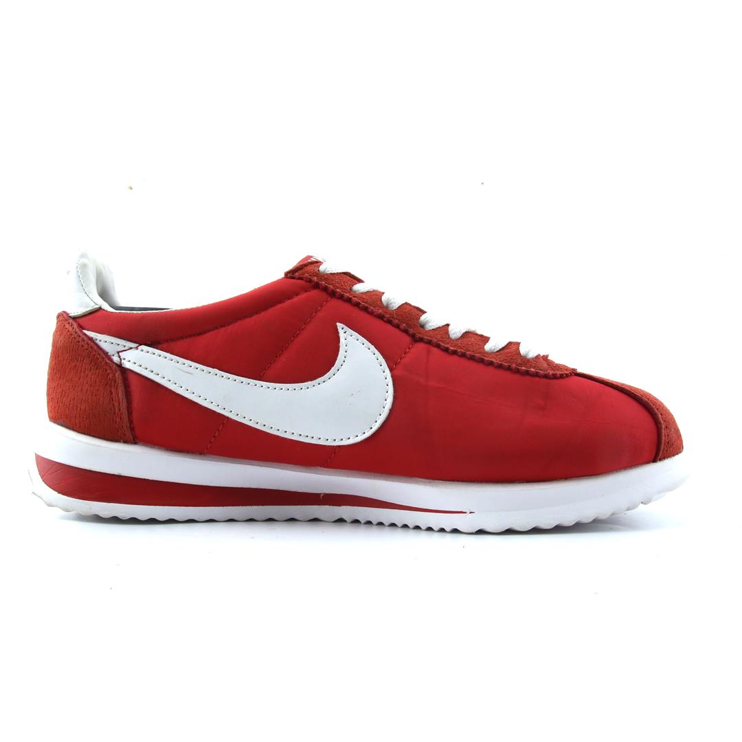 nike cortez running shoe