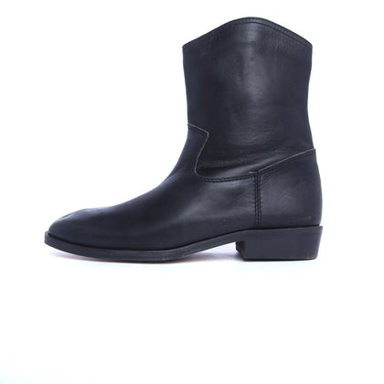 ZARA. .