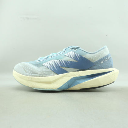 NEW BALANCE FUELCELL REBEL V4