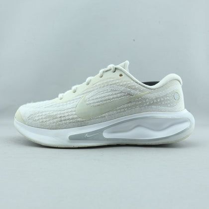 NIKE JOURNEY RUN