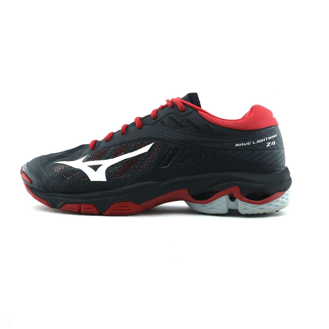 MIZUNO WAVE LIGHTNING Z4