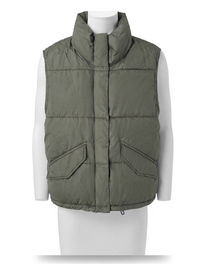 Preloved H&M men's gilet / vest, size S, on a mannequin