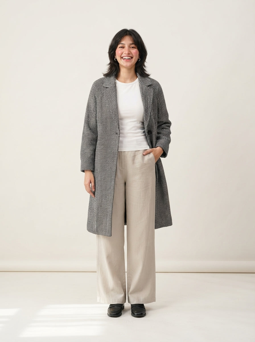 Preloved H&M women's blazer, size S, worn by a model, styled