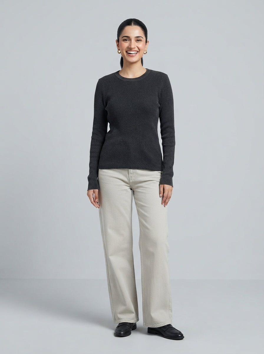 Preloved H&M women's sweater, size XL, worn by a model, styled