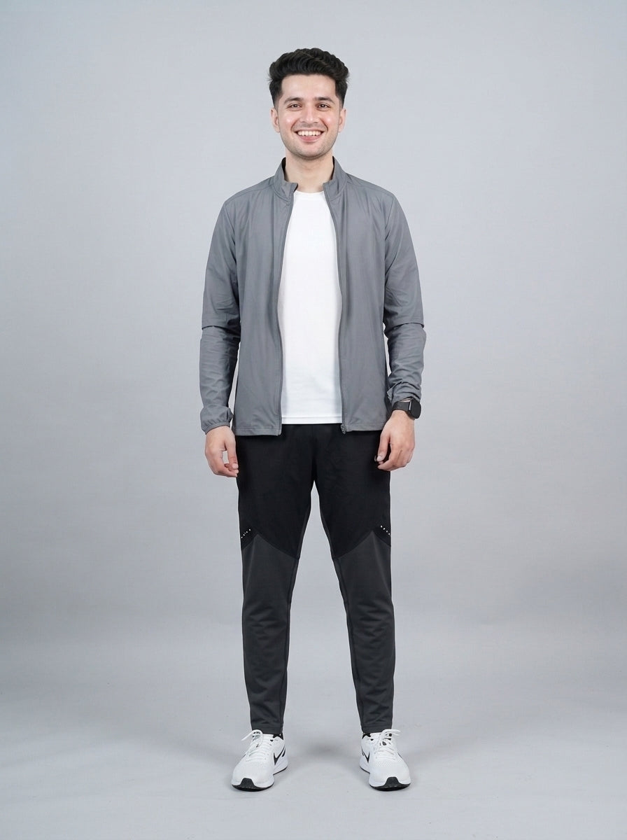 Preloved Nike men's sports trouser, size XL, worn by a model, styled