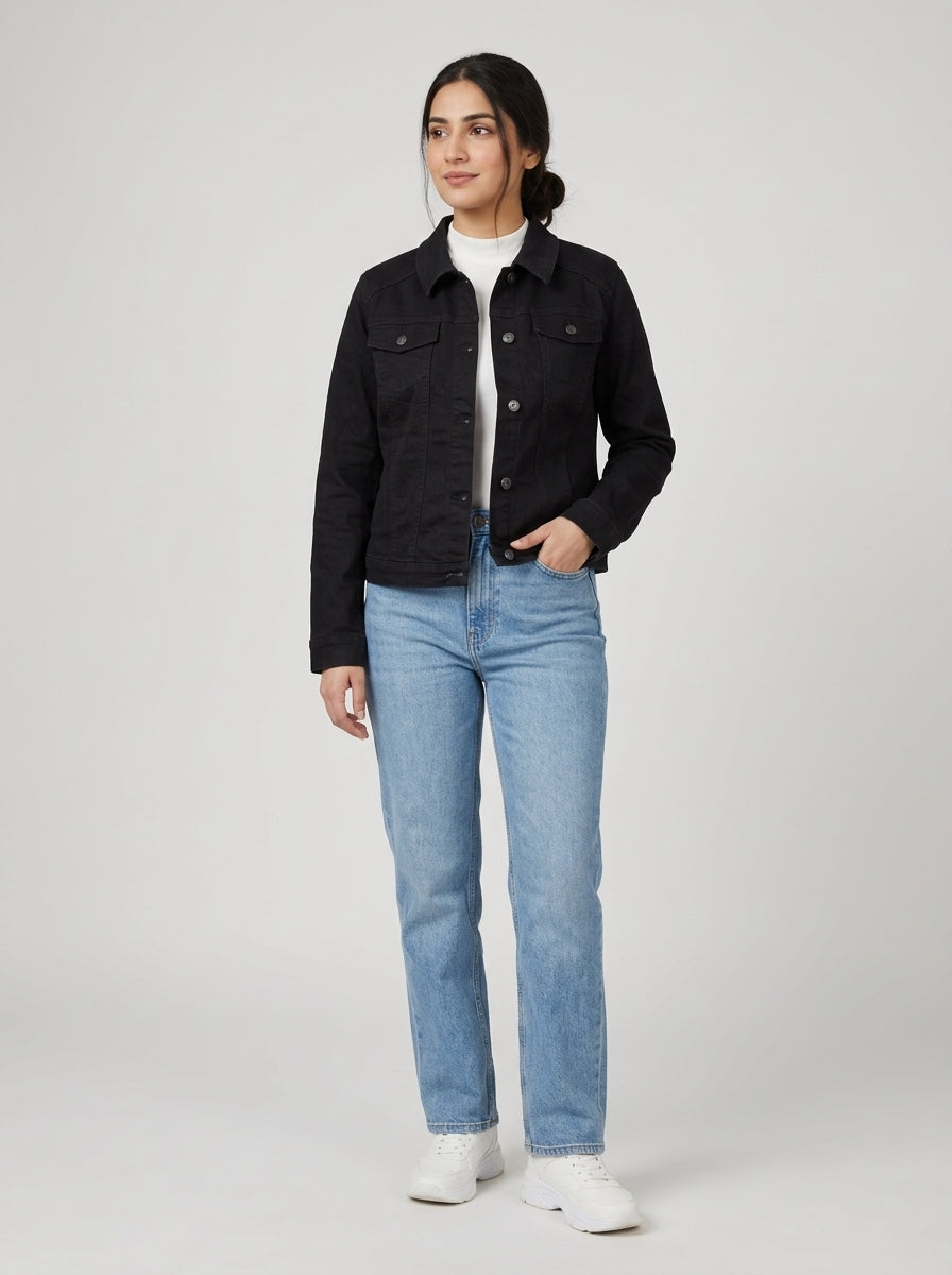 Preloved Wrangler women's denim jacket, size M, worn by a model, styled