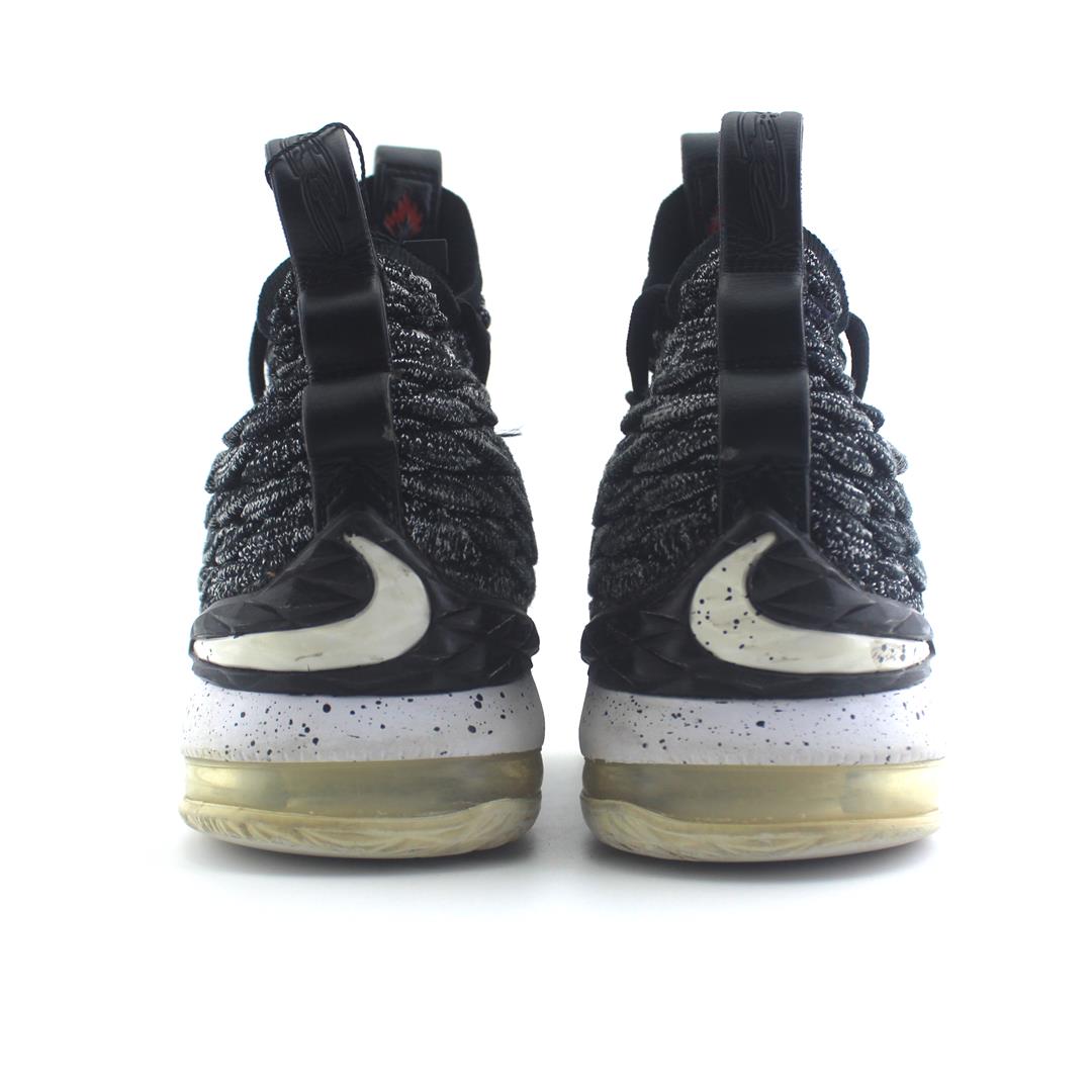 lebron 15 boys shoes