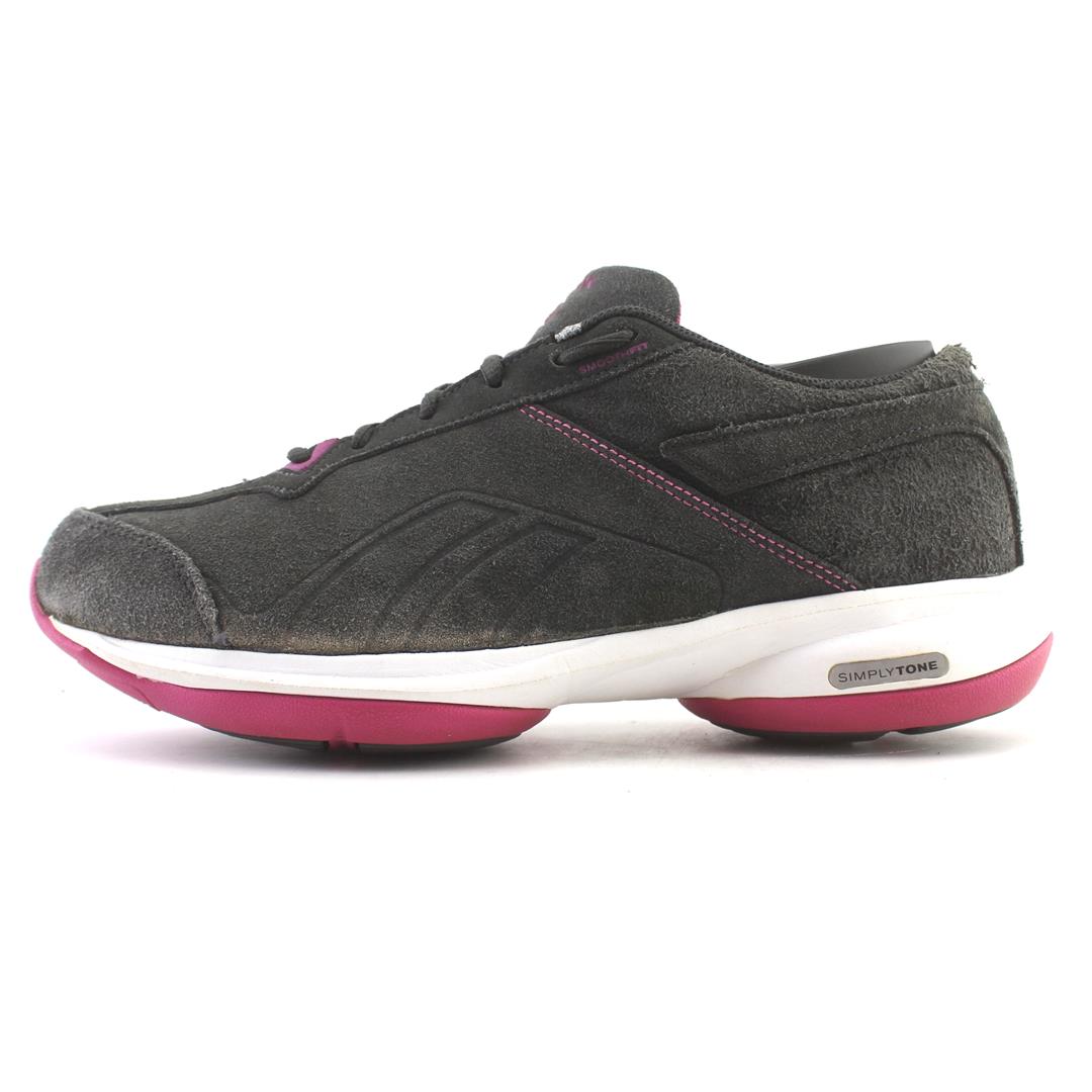REEBOK TRAINERS