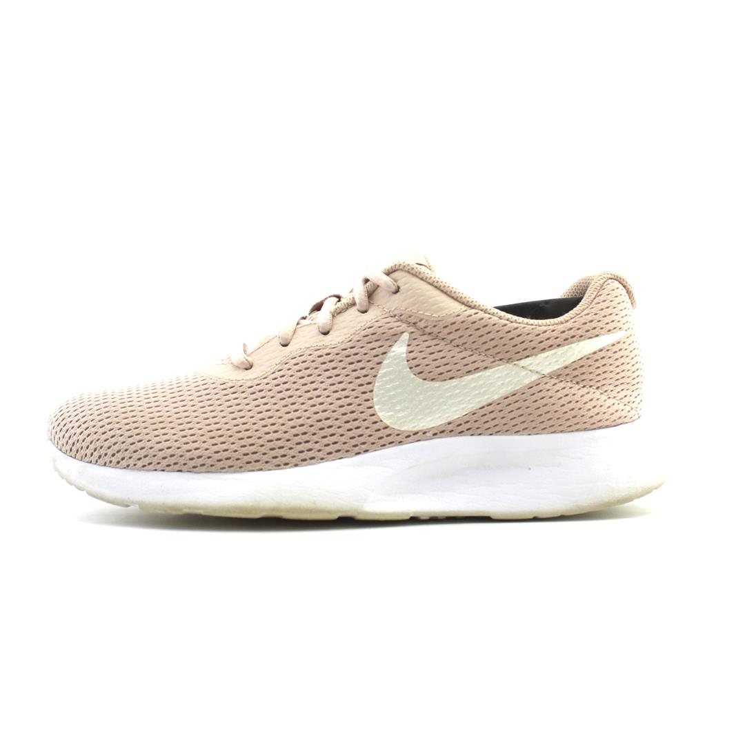 NIKE TANJUN