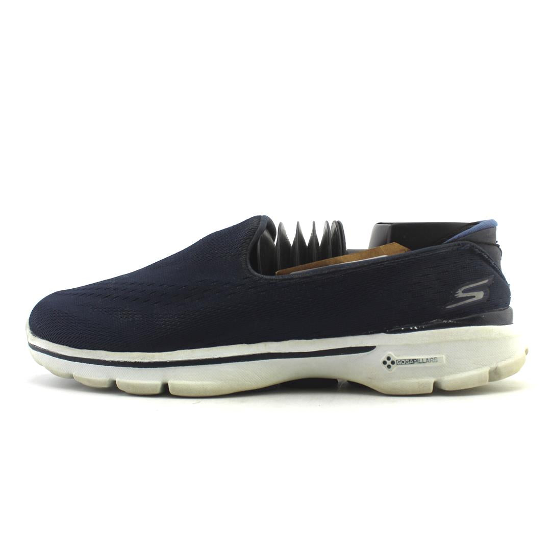 SKECHERS .
