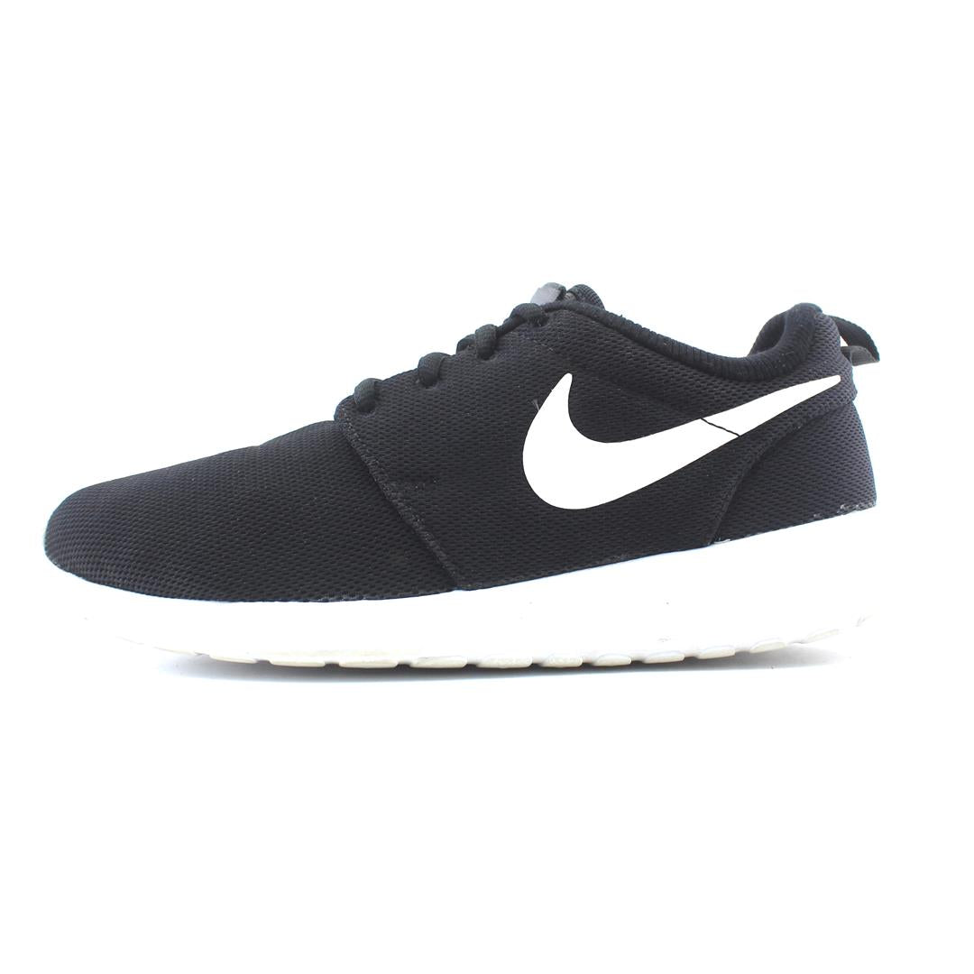 NIKE TANJUN