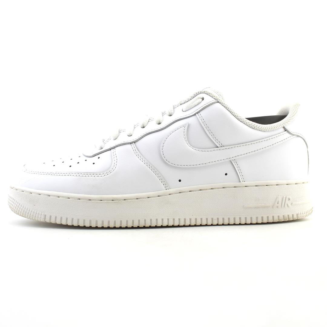 NIKE AIR FORCE 1 '07