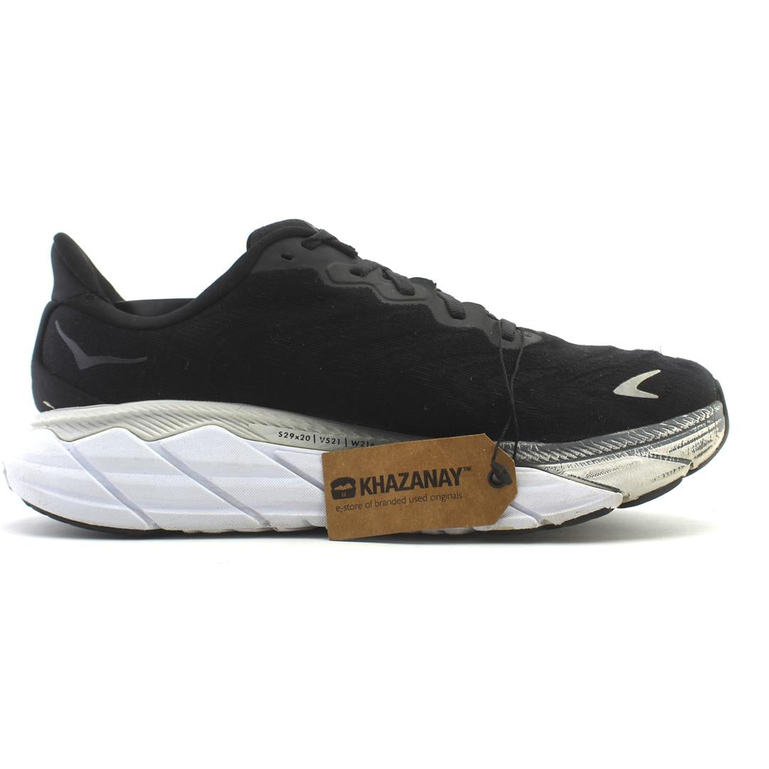 HOKA ONE ONE ARAHI 6