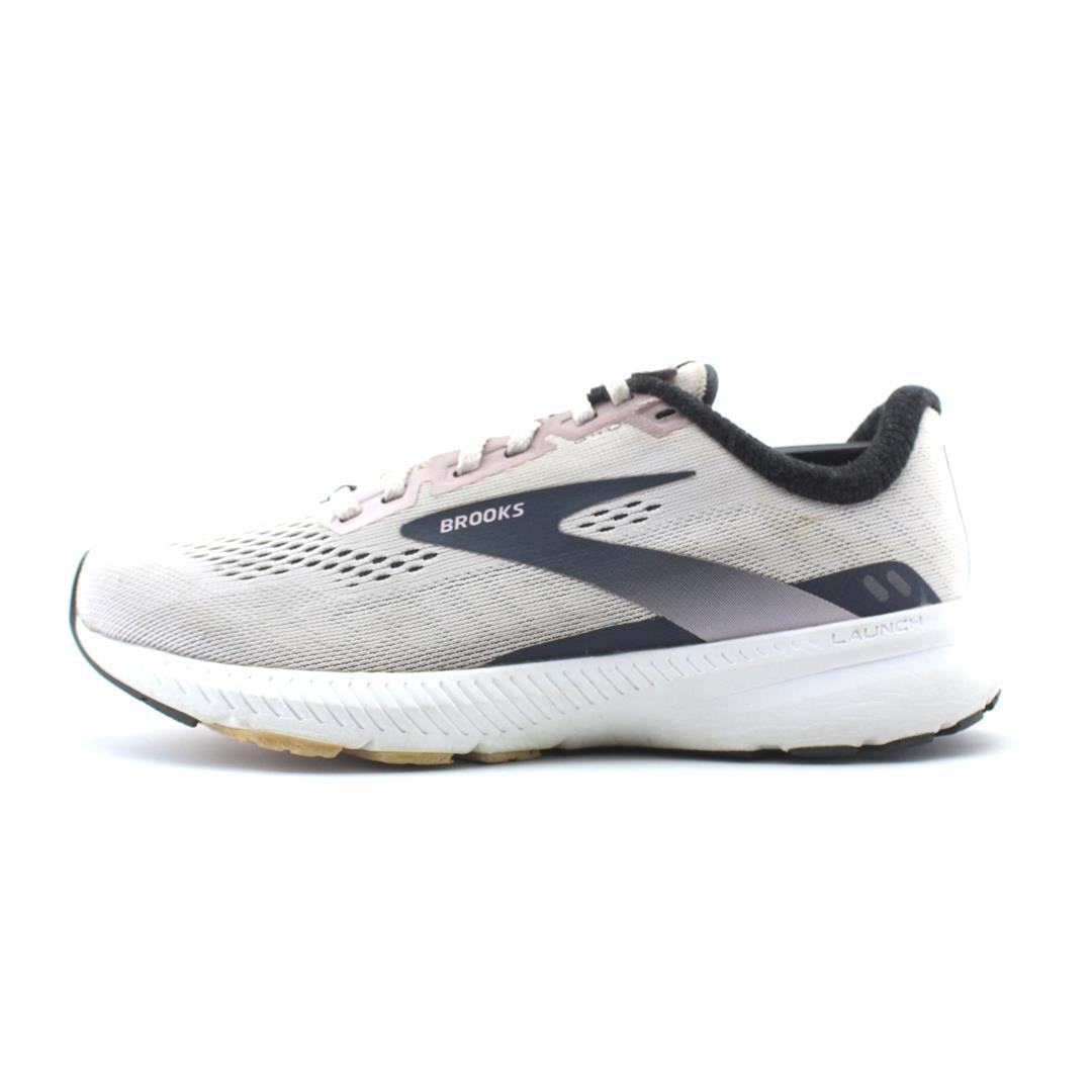 BROOKS LAUNCH 8