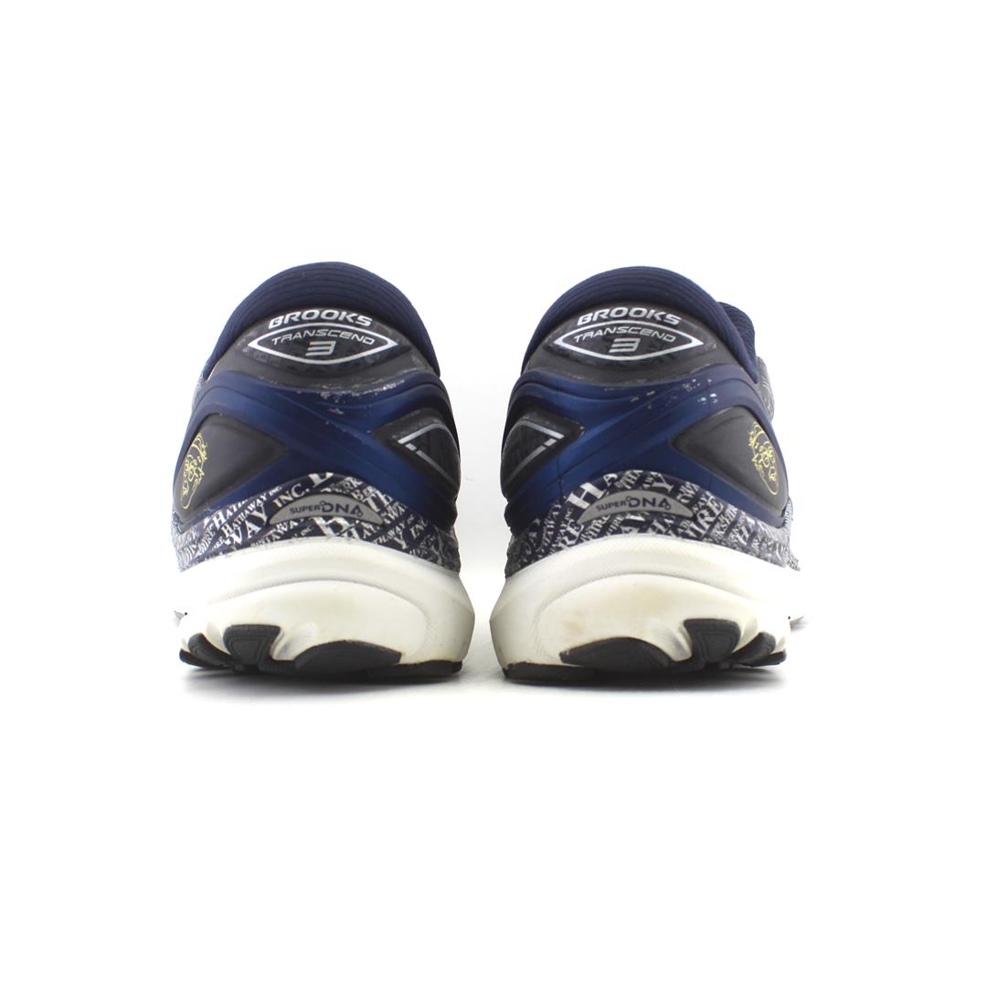 Buy Brooks Shoes Online In Pakistan