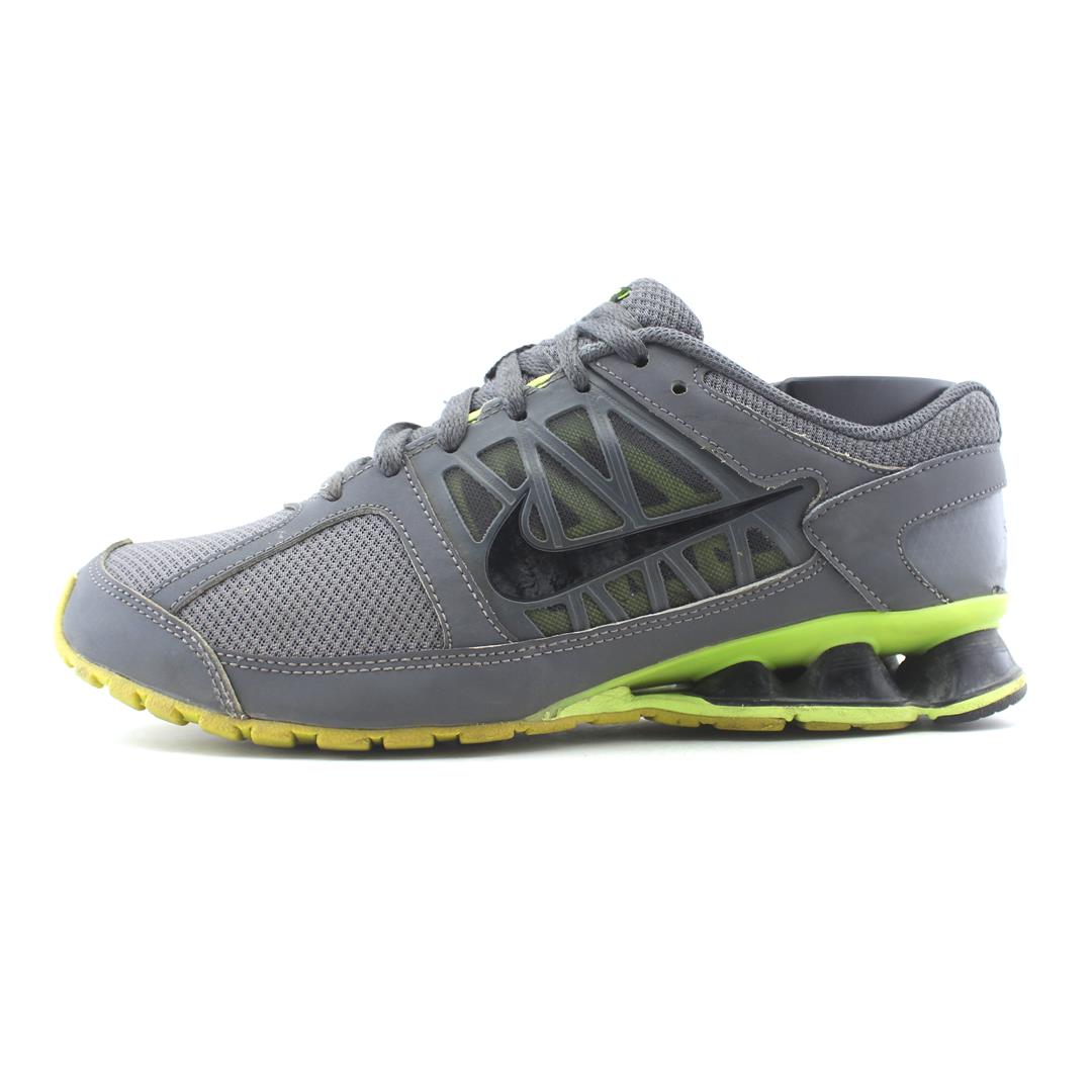 NIKE REAX RUN 6