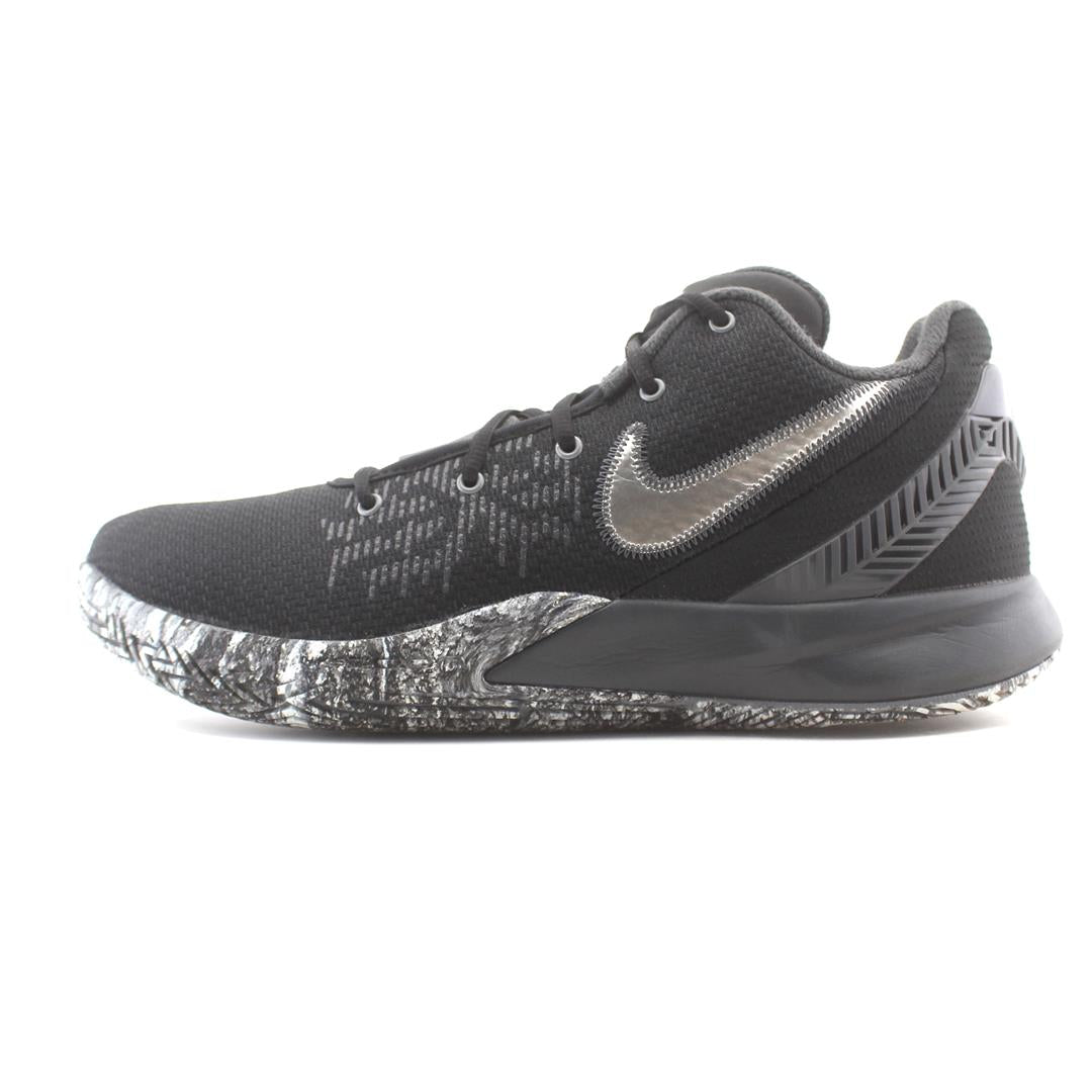 NIKE KYRIE FLYTRAP II