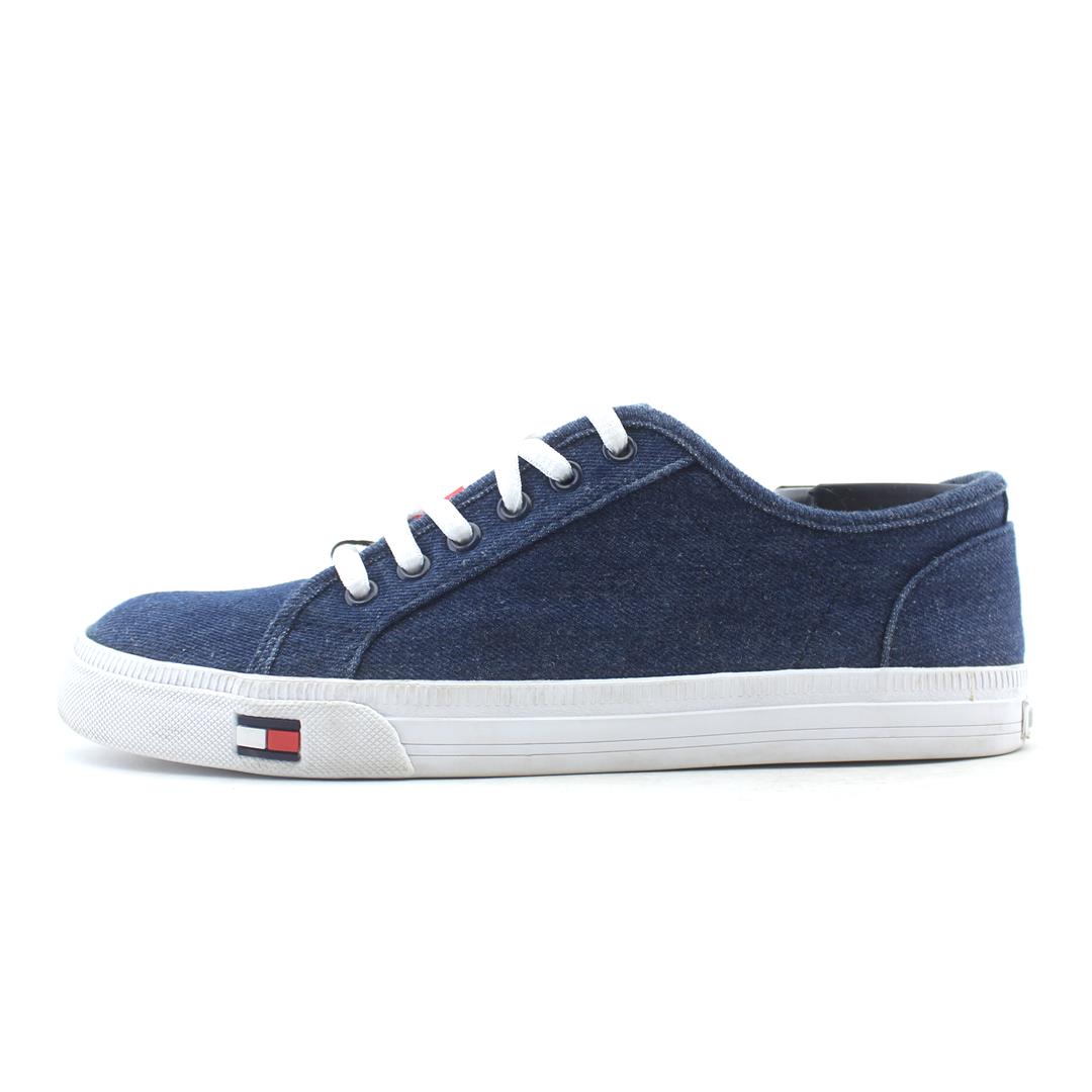 TOMMY HILFIGER .