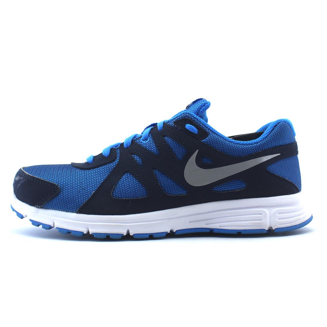 NIKE REVOLUTION 2