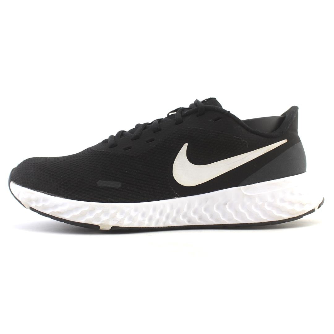 NIKE REVOLUTION 5
