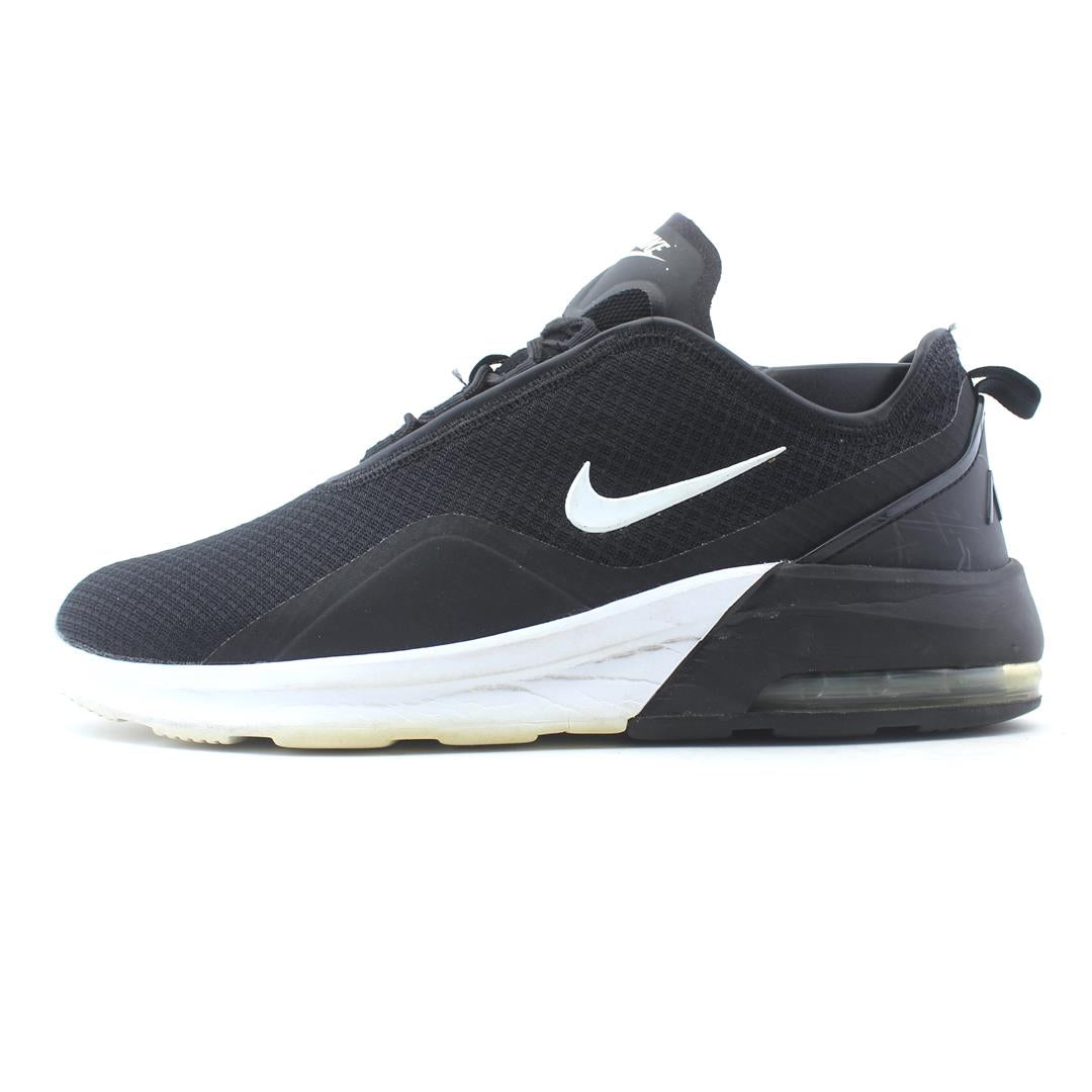 NIKE AIR MAX MOTION 2