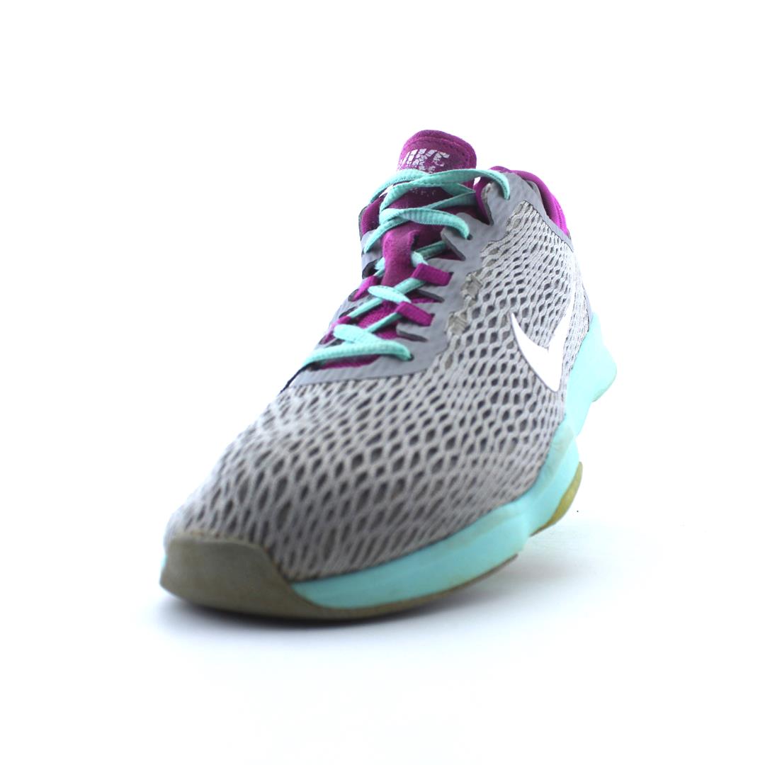 nike wmns zoom fit
