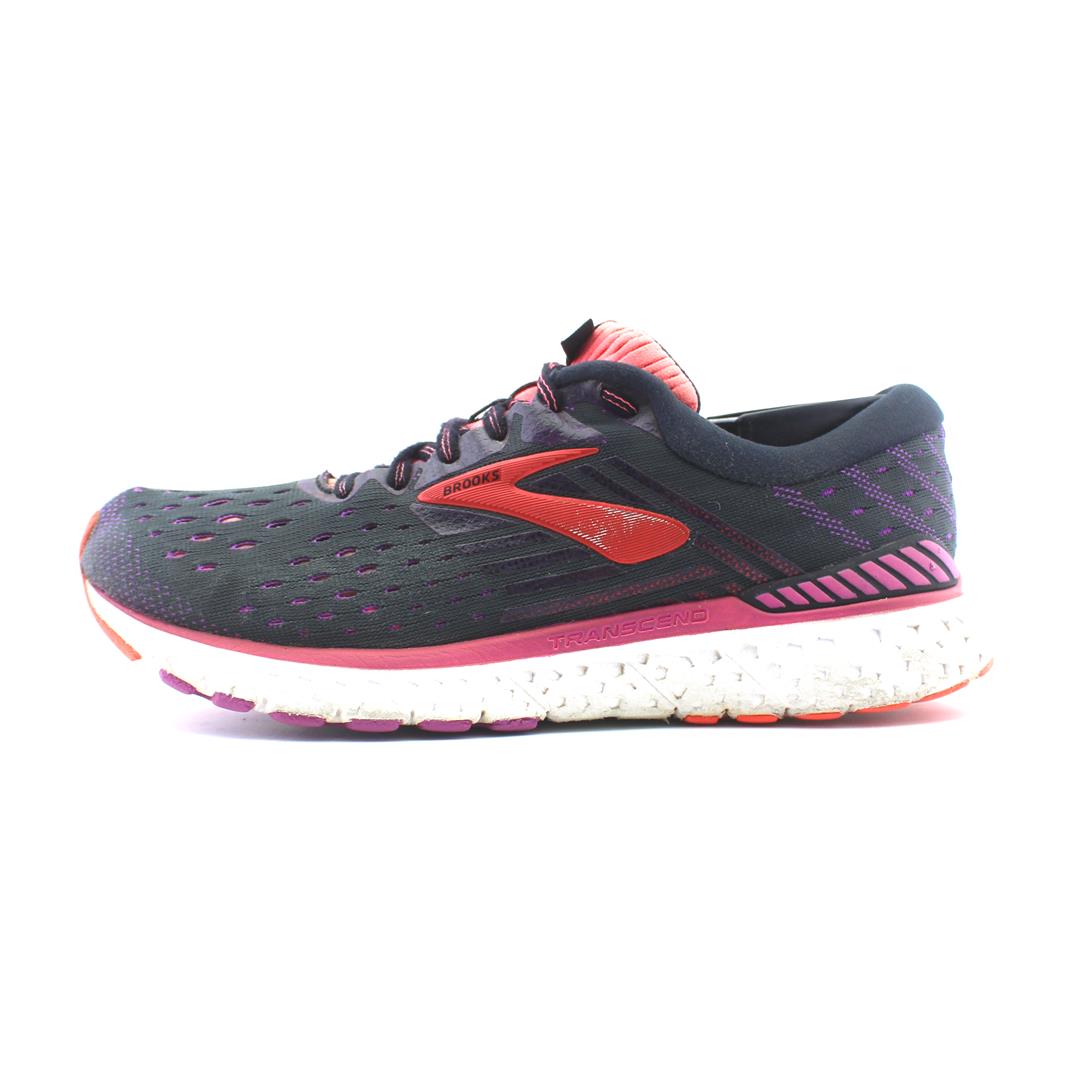 BROOKS TRANSCEND 6