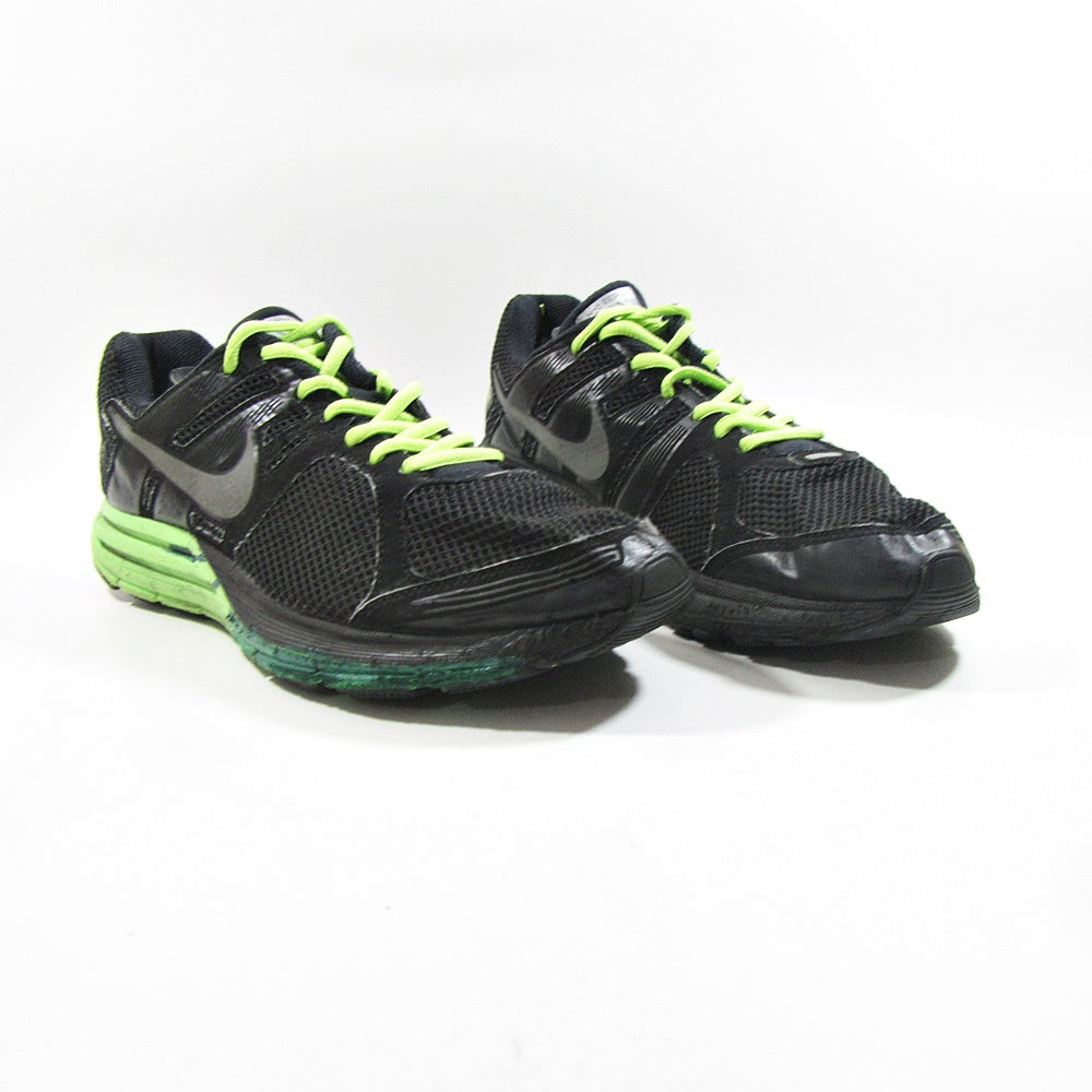 nike structure 16