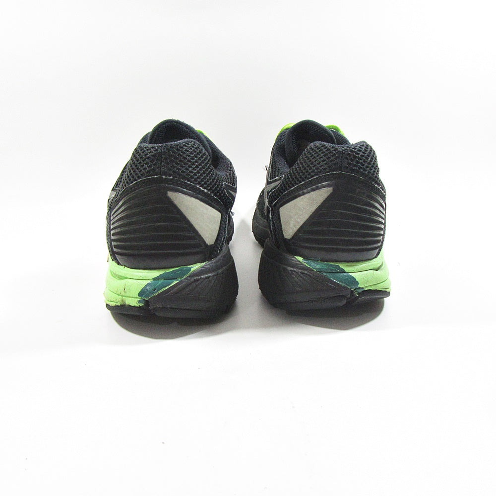 nike structure 16