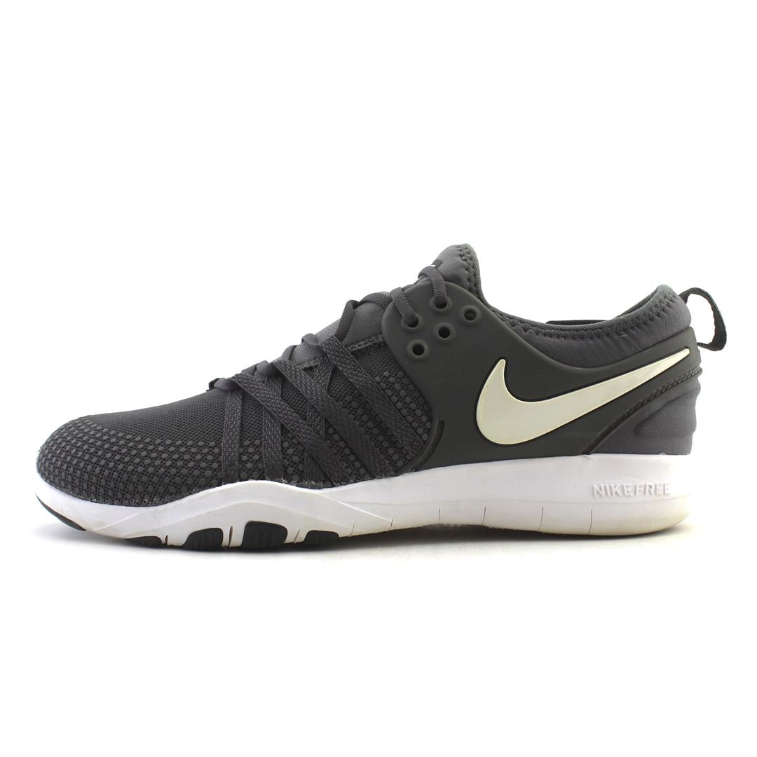 NIKE FREE TR 7
