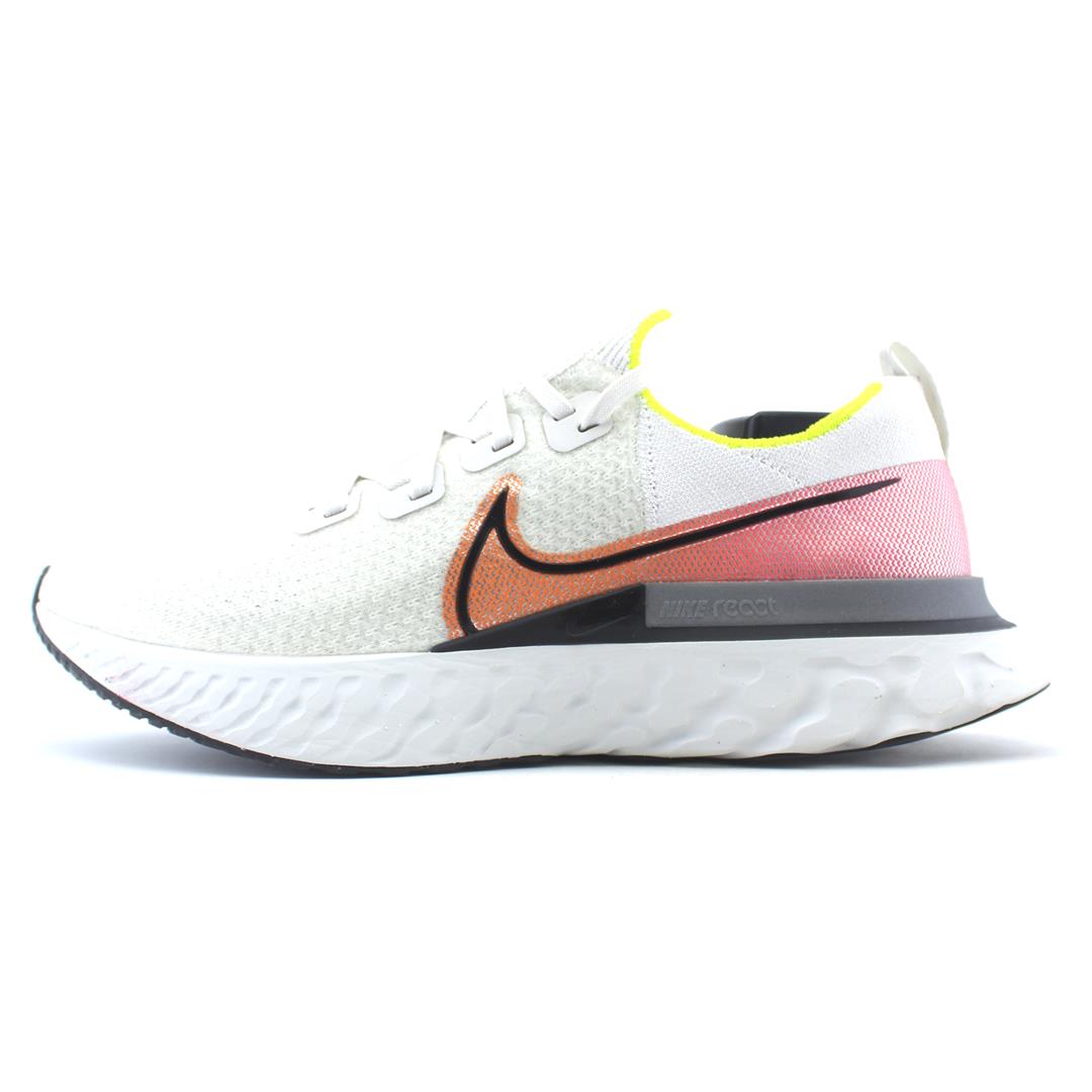 NIKE  REACT INFINITY RUN