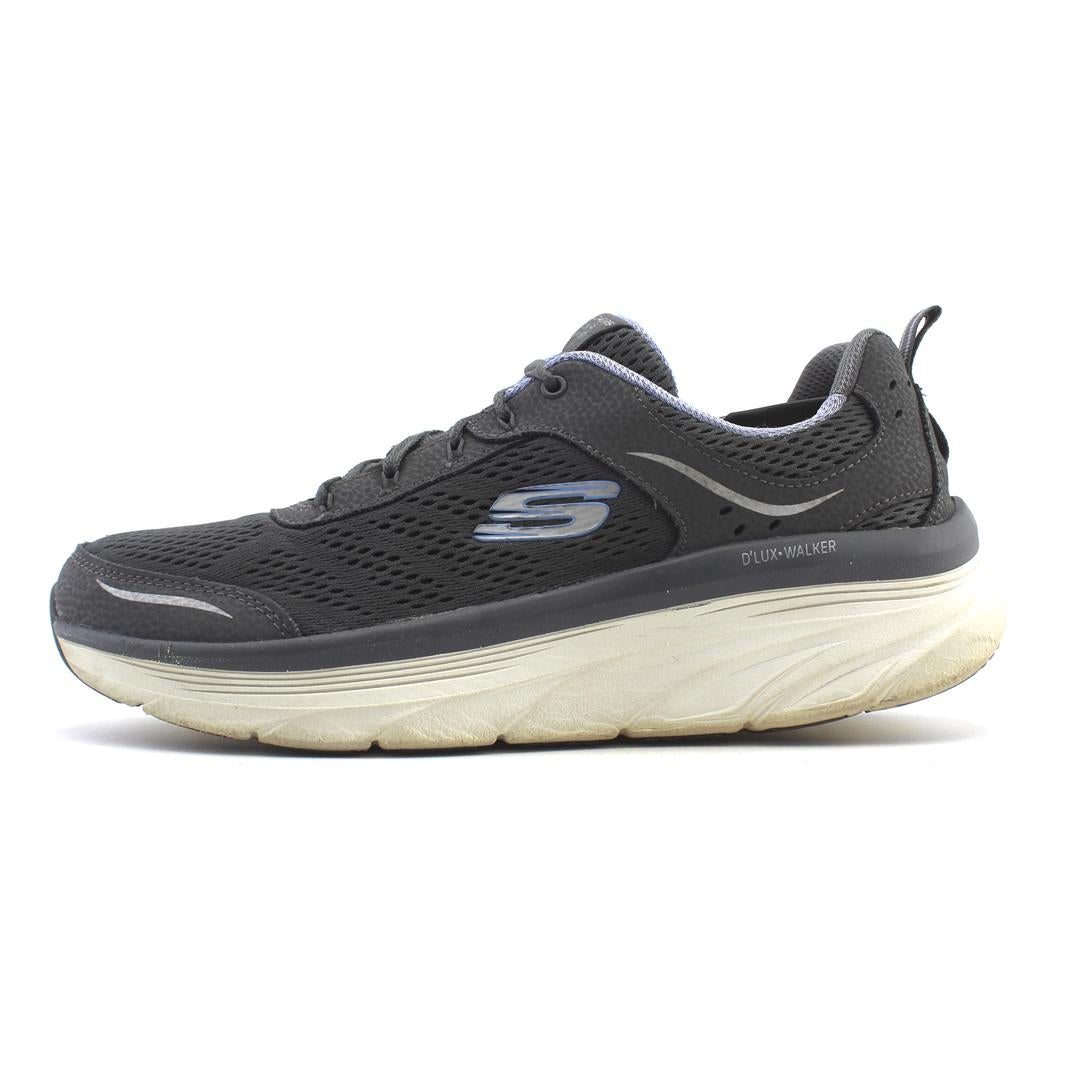SKECHERS RELAXED FIT: D'LUX WALKER - INFINITE MOTION