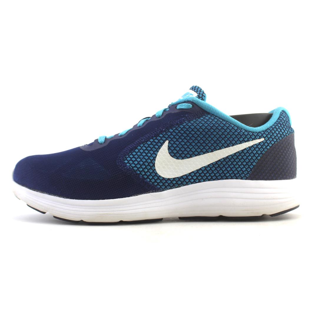 NIKE REVOLUTION 3