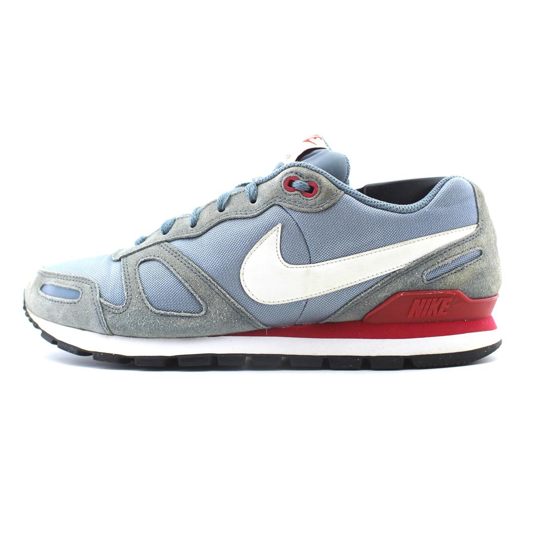 NIKE WAFFLE TRAINER