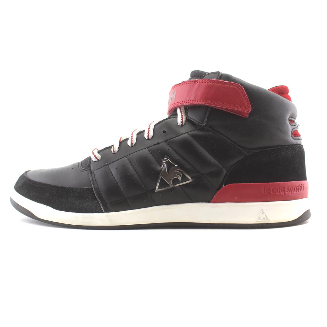 LE COQ SPORTIF .