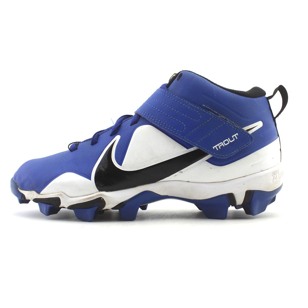 NIKE FORCE ZOOM TROUT 7