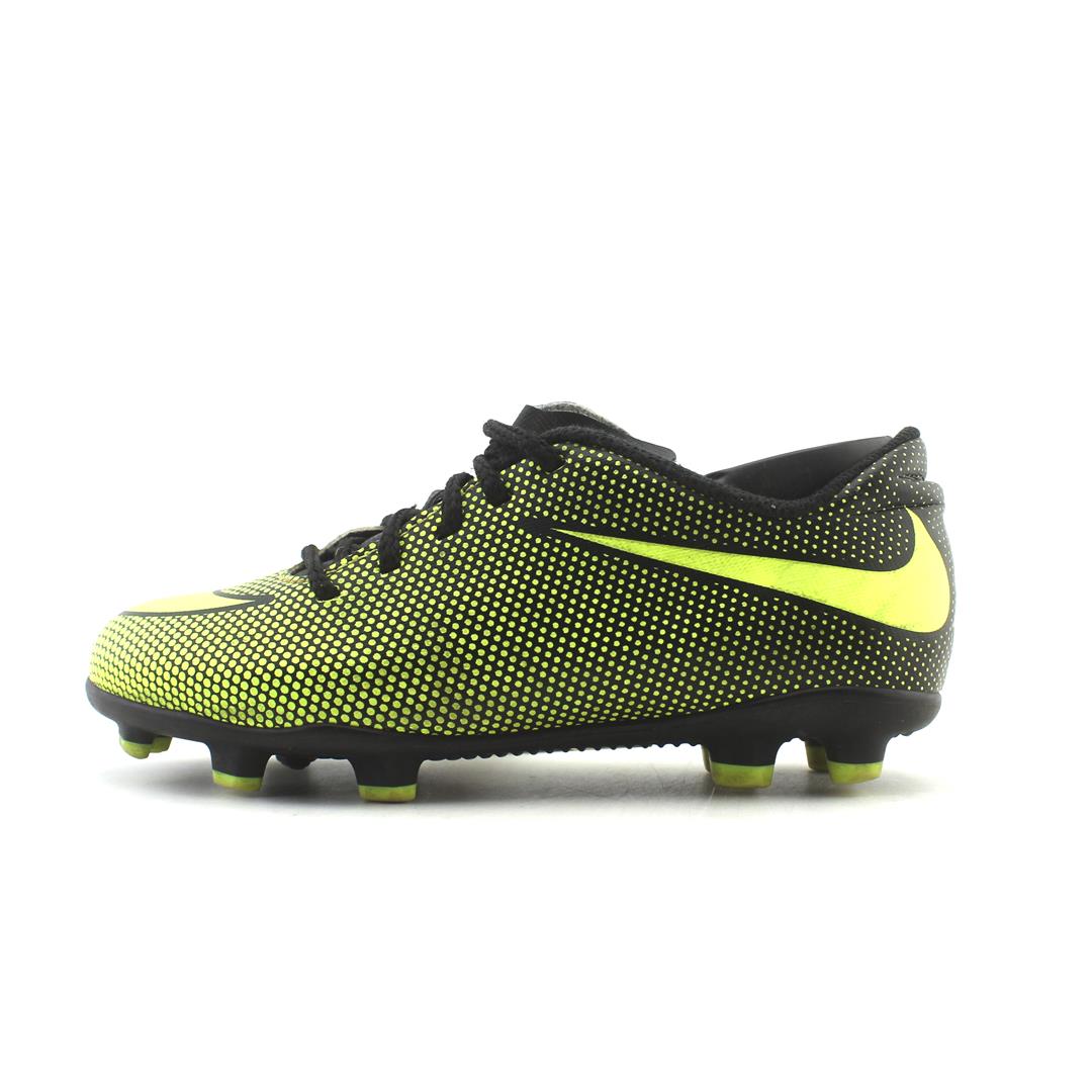 NIKE .