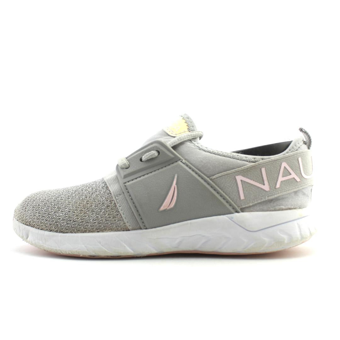 NAUTICA .