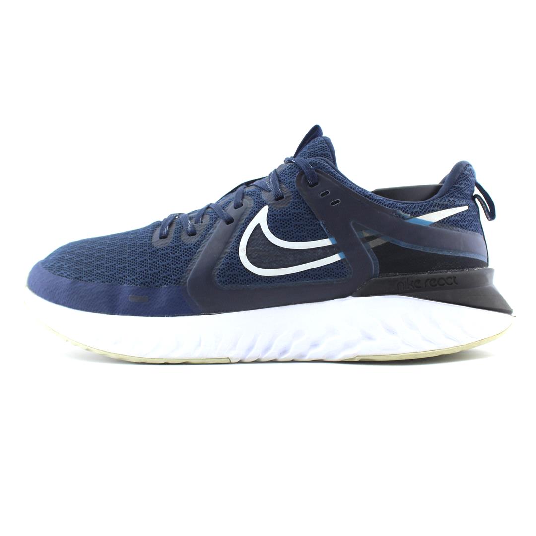 NIKE  LEGEND REACT