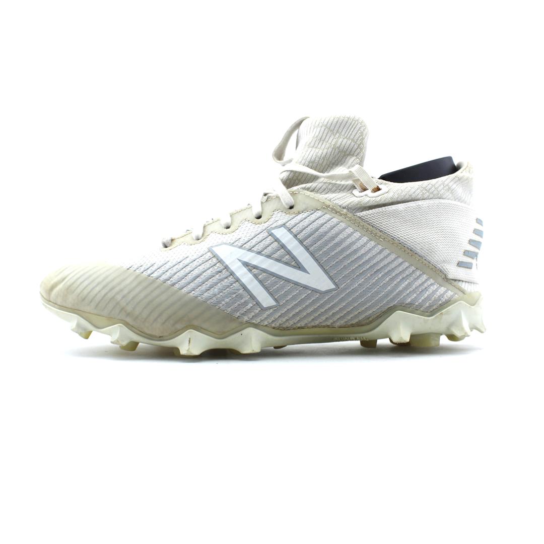NEW BALANCE .