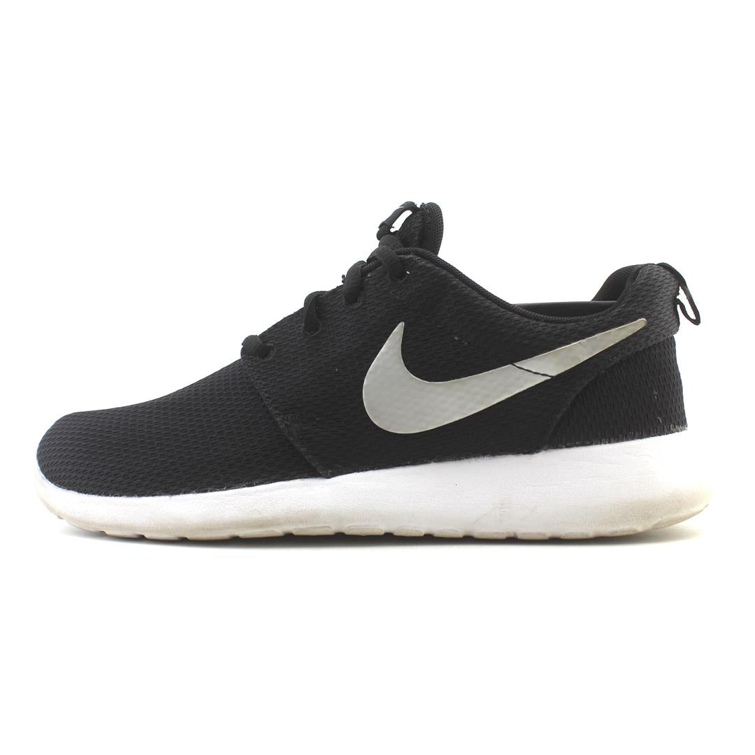 NIKE  ROSHE ONE
