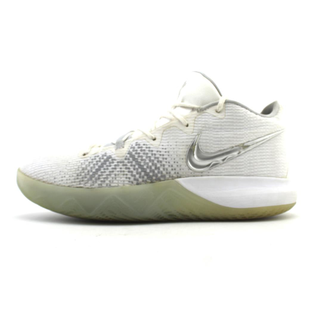 NIKE  KYRIE FLYTRAP