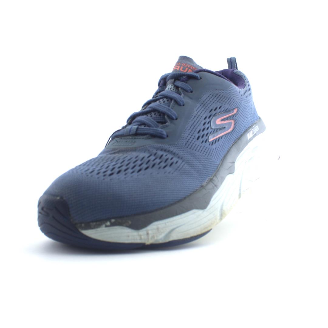 skechers maxed out