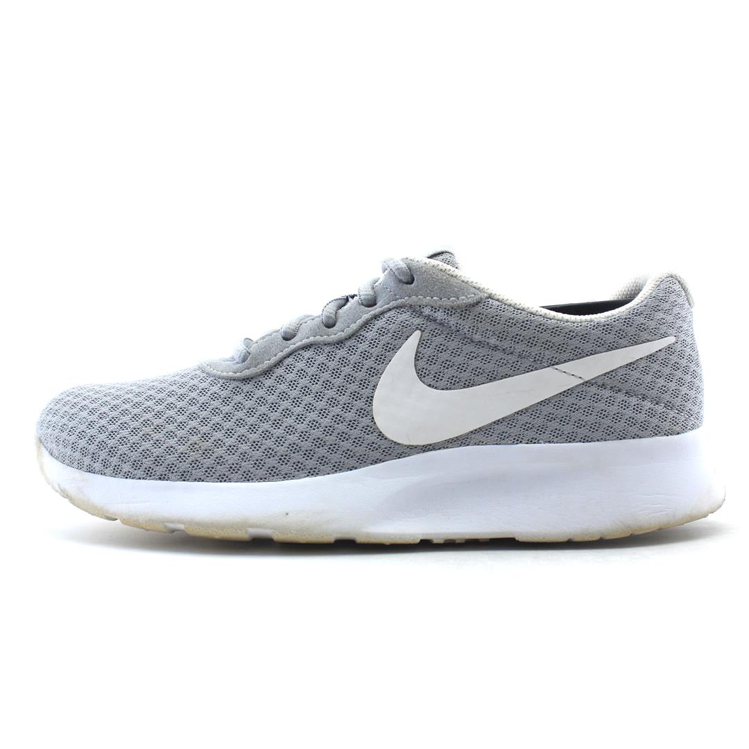NIKE TANJUN