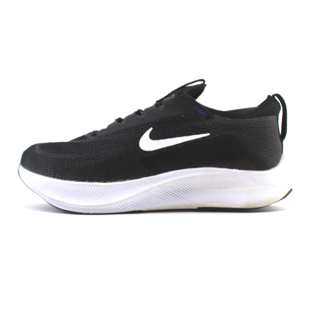NIKE ZOOM FLY 4