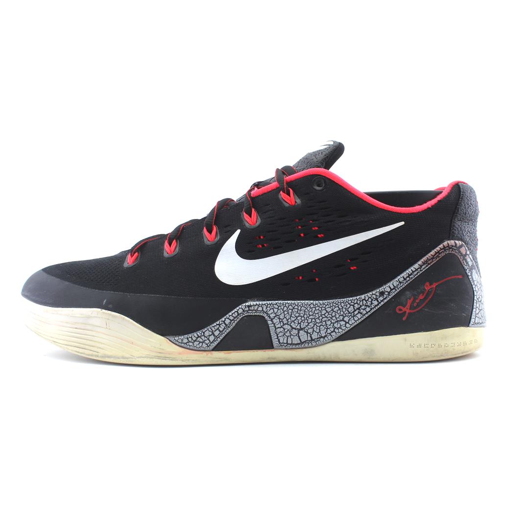NIKE  KOBE 9 EM LOW