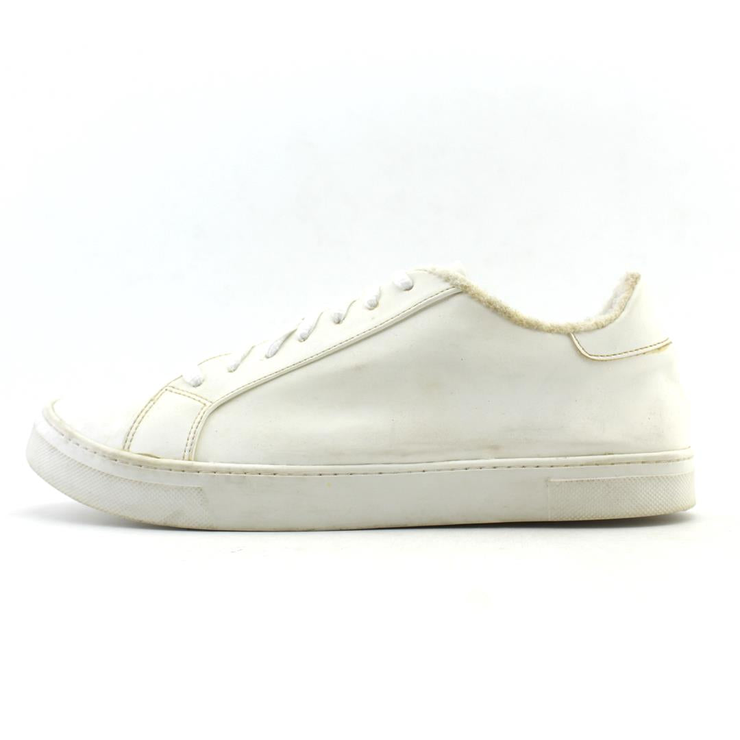 STEVE MADDEN .