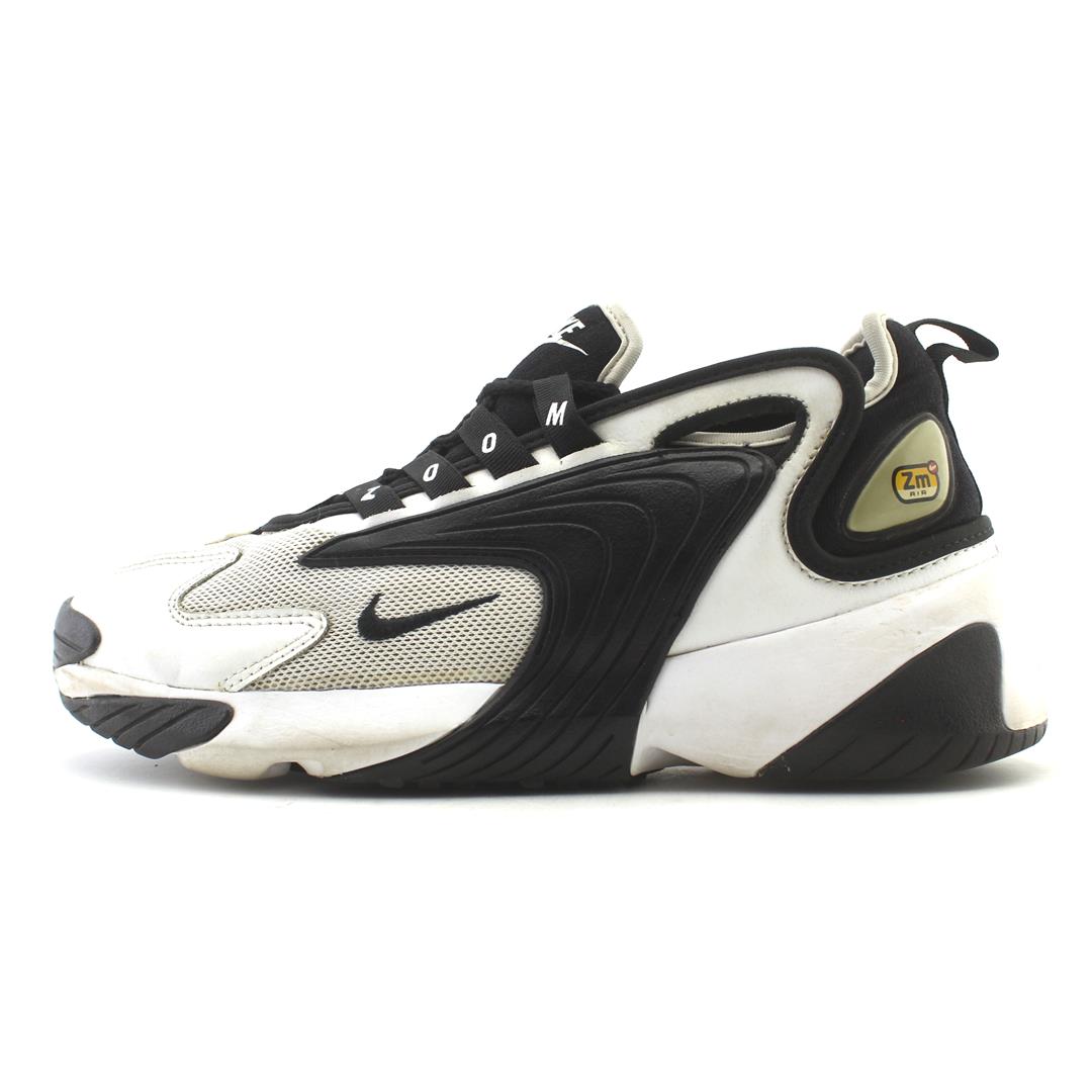 NIKE  ZOOM 2K