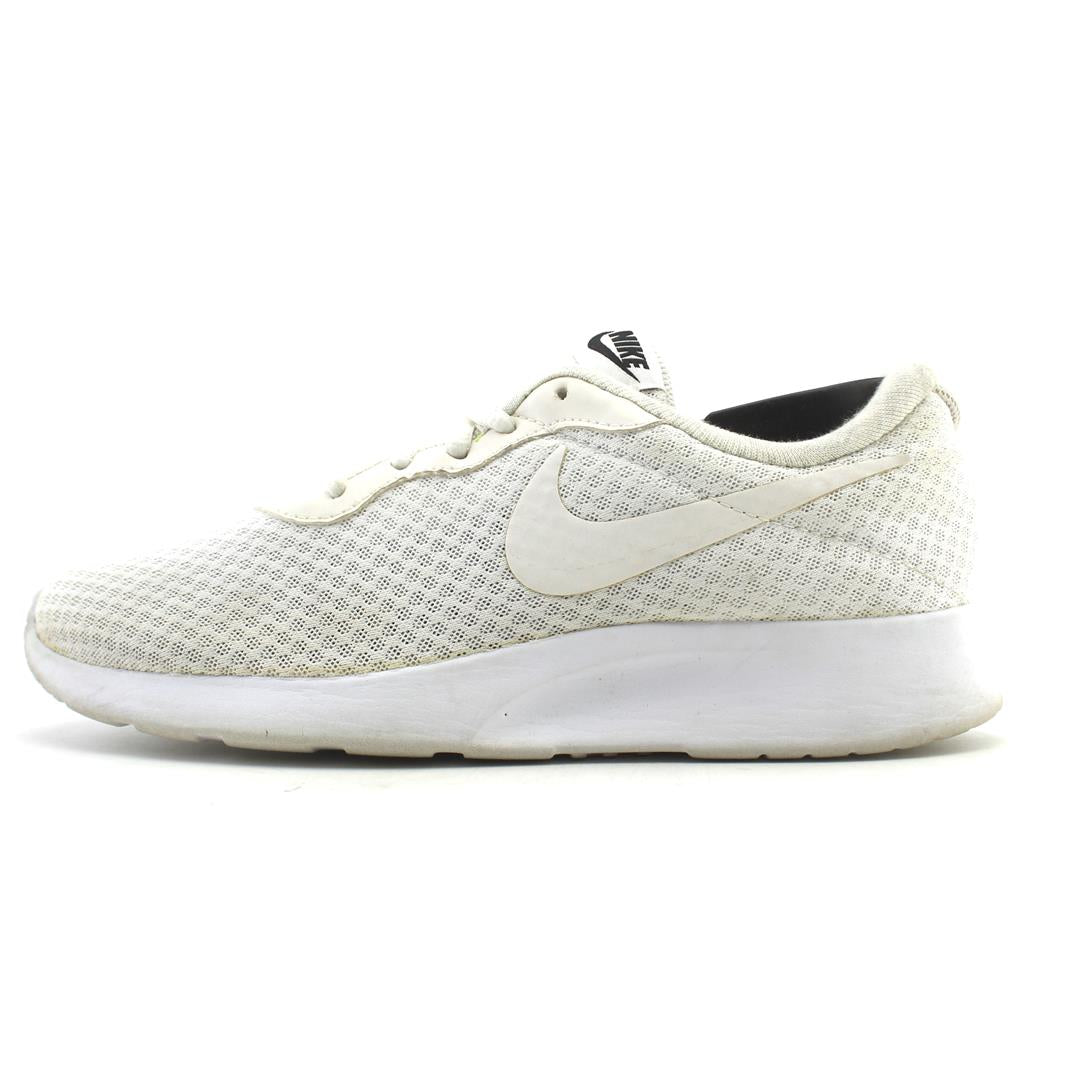 NIKE TANJUN